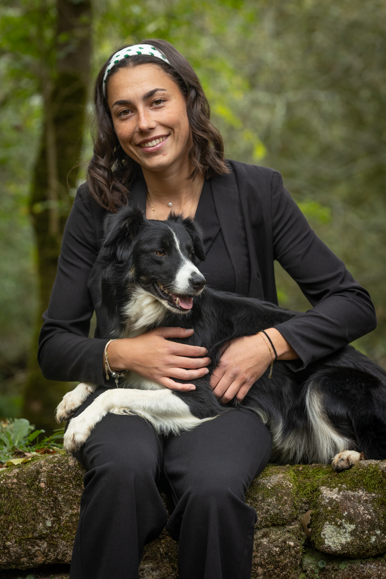 shooting canin en extérieur chien avec son maitre