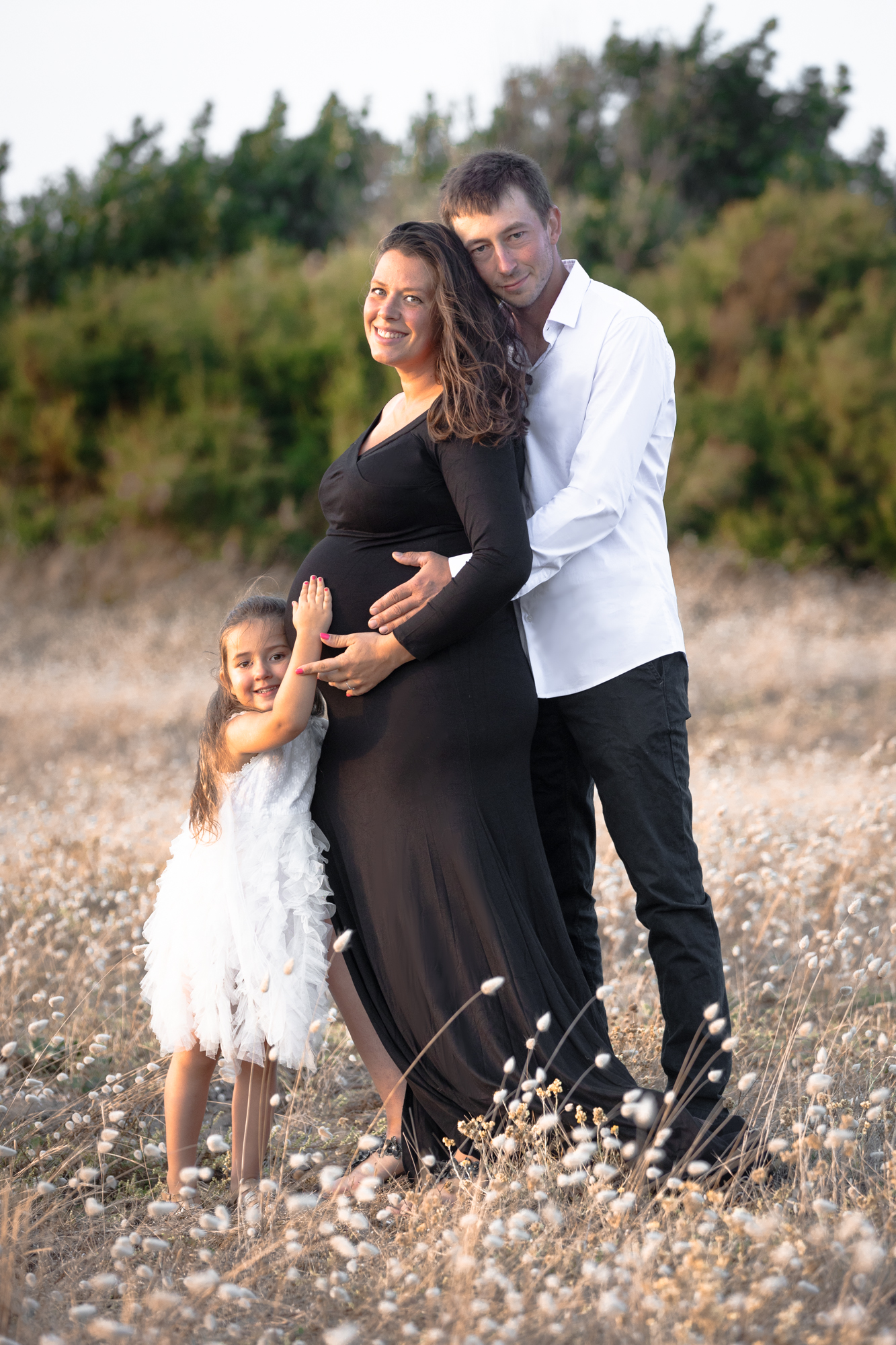 shooting grossesse en extérieur et son famille
